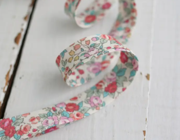 Premium 1/2" Double Fold Bias Binding-100% Cotton-Bouquet Blossom-BPB Bouq BL 1/2